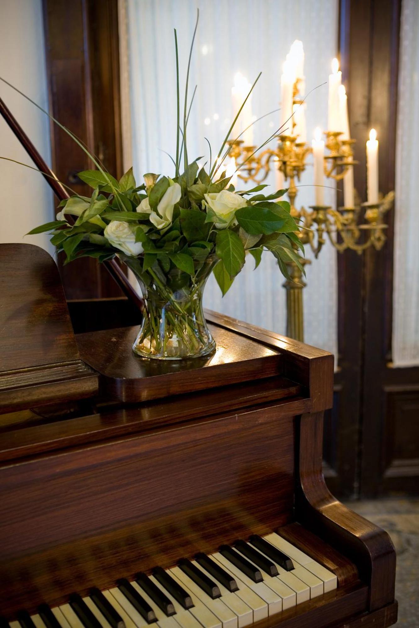 Charme Hotel Hancelot Гент Екстериор снимка