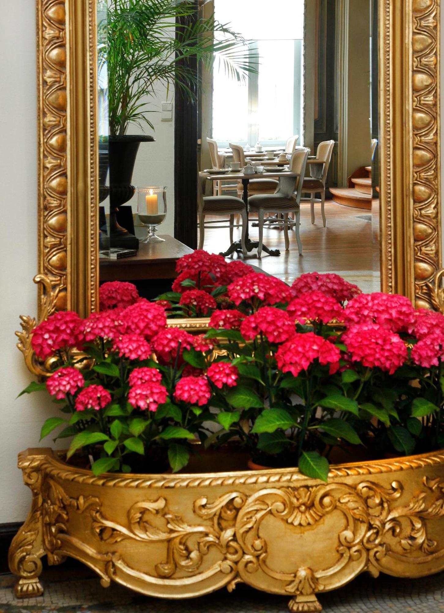 Charme Hotel Hancelot Гент Екстериор снимка