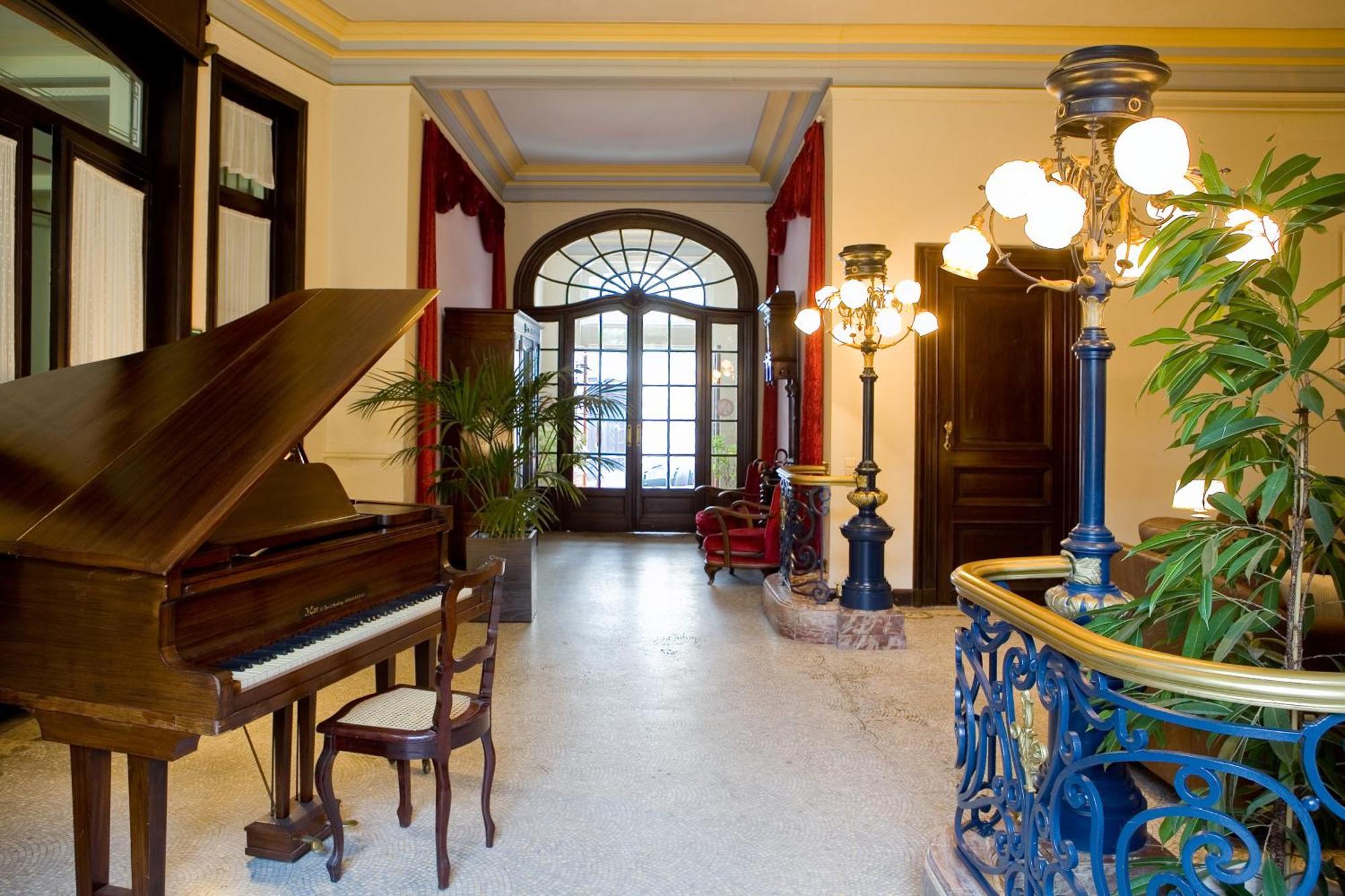 Charme Hotel Hancelot Гент Интериор снимка